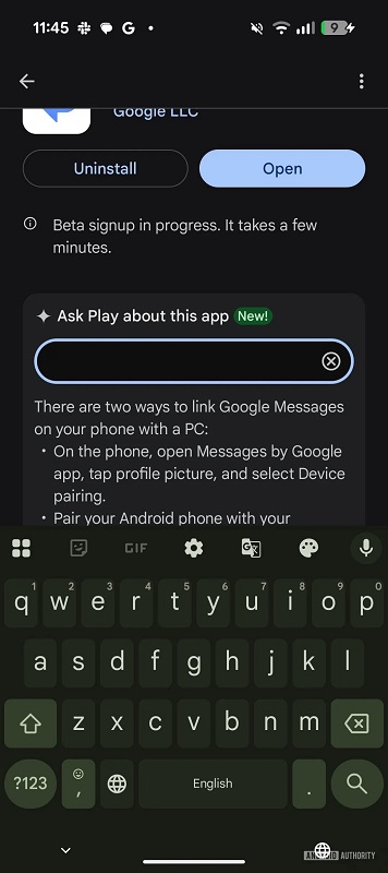 Een gebruiker stelt een vraag over de app via Gemini