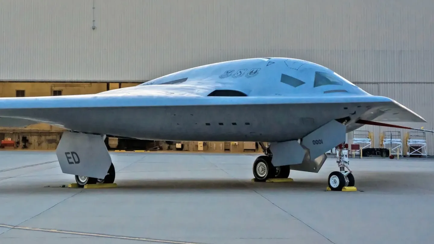 De eerste pre-productie B-21 Raider bommer
