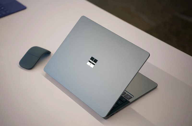 Afbeelding van de Surface Laptop 13 in verschillende kleuren Afbeelding van de Surface Laptop 13 in verschillende kleuren