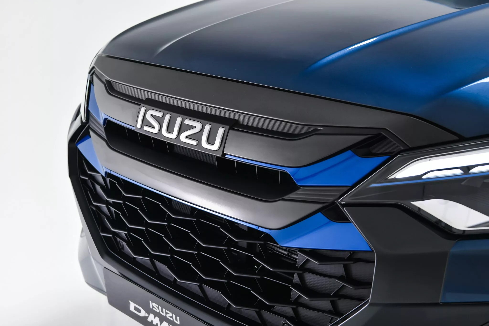 Isuzu D-Max EV frontale aanzicht Isuzu D-Max EV frontale aanzicht