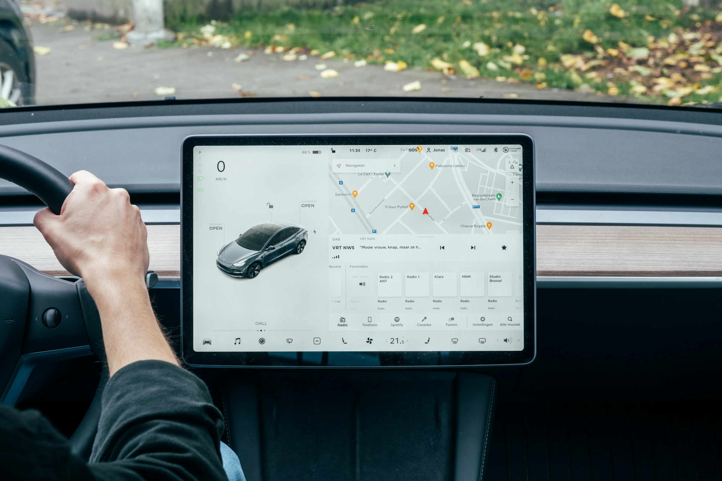 Elon Musk eist een demonstratie van het FSD-systeem voor alle Tesla-kopers in Noord-Amerika Elon Musk eist een demonstratie van het FSD-systeem voor alle Tesla-kopers in Noord-Amerika