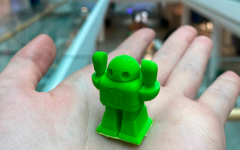 Dierprothesen, Fallout-wapens en militaire projecten: een fotoverslag van het RepRapUA 3D-printingfestival in Kiev-45 Dierprothesen, Fallout-wapens en militaire projecten: een fotoverslag van het RepRapUA 3D-printingfestival in Kiev-45