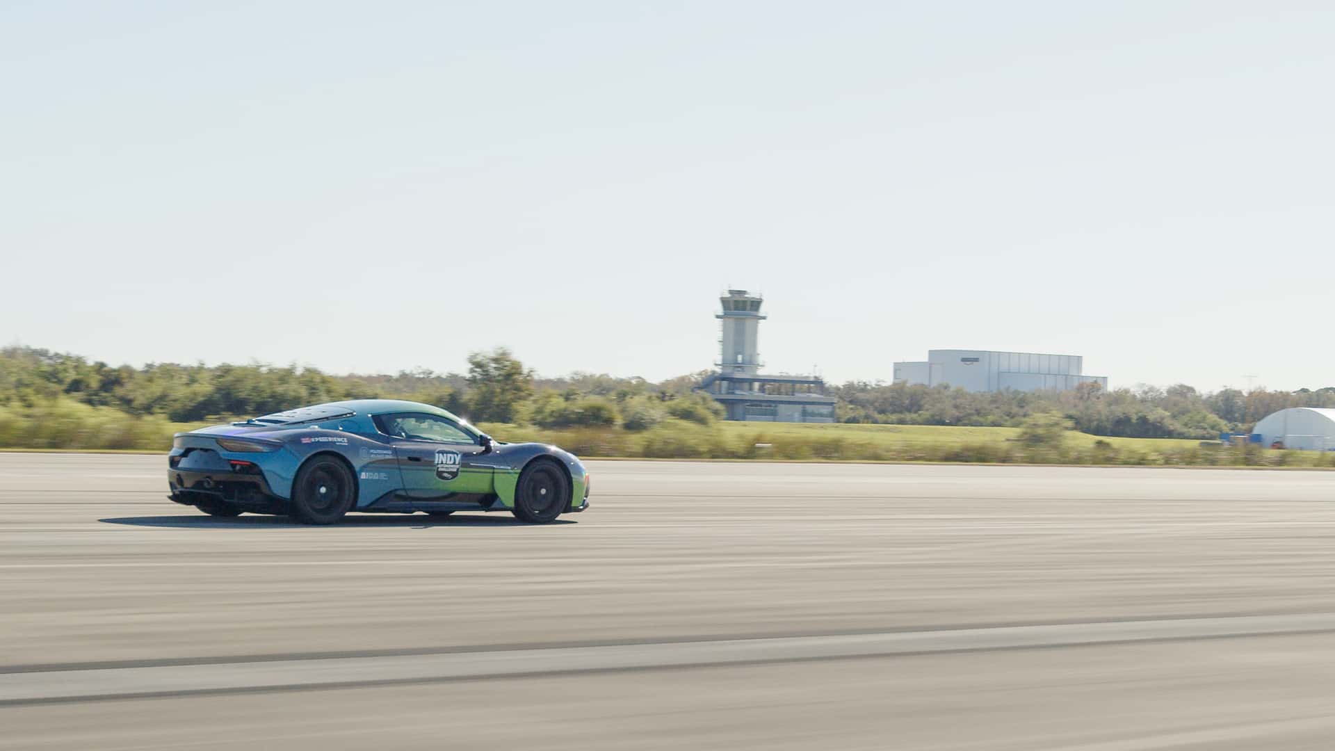 Maserati MC20 onderweg
