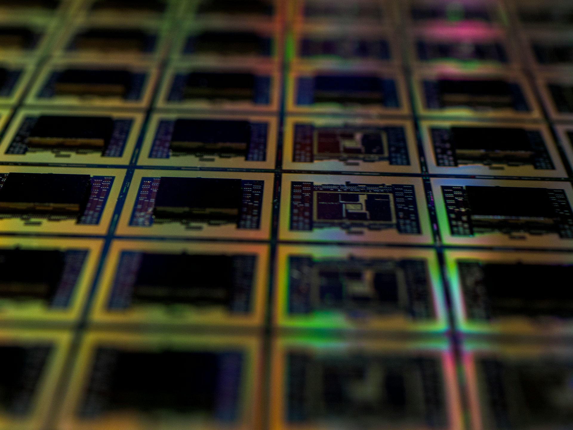 VS en EU zetten kunstmatige intelligentie in om alternatieve chemicaliën te vinden voor de productie van chips VS en EU zetten kunstmatige intelligentie in om alternatieve chemicaliën te vinden voor de productie van chips