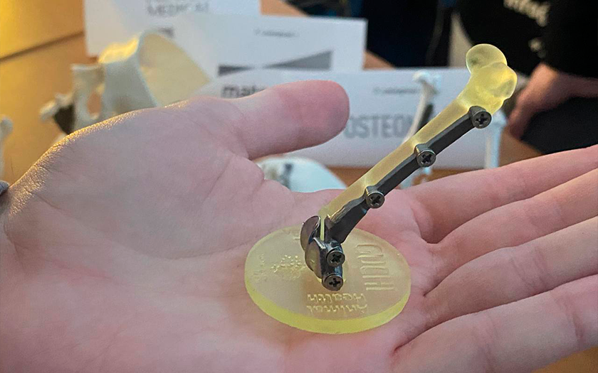 Dierprothesen, Fallout-wapens en militaire projecten: een fotoverslag van het RepRapUA 3D-printingfestival in Kiev-12 Dierprothesen, Fallout-wapens en militaire projecten: een fotoverslag van het RepRapUA 3D-printingfestival in Kiev-12