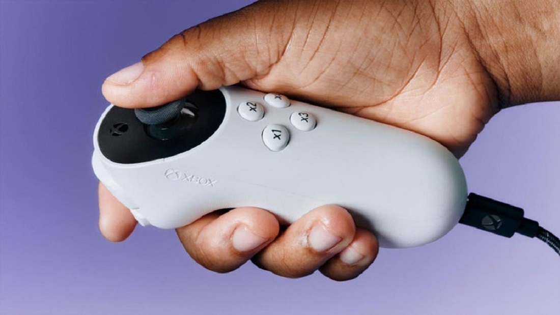 Spelen wordt makkelijker: Microsoft heeft de Xbox Adaptive Joystick onthuld, een apparaat dat compatibel is met Xbox, PC, Android en iOS, voor mensen met een handicap. Spelen wordt makkelijker: Microsoft heeft de Xbox Adaptive Joystick onthuld, een apparaat dat compatibel is met Xbox, PC, Android en iOS, voor mensen met een handicap.
