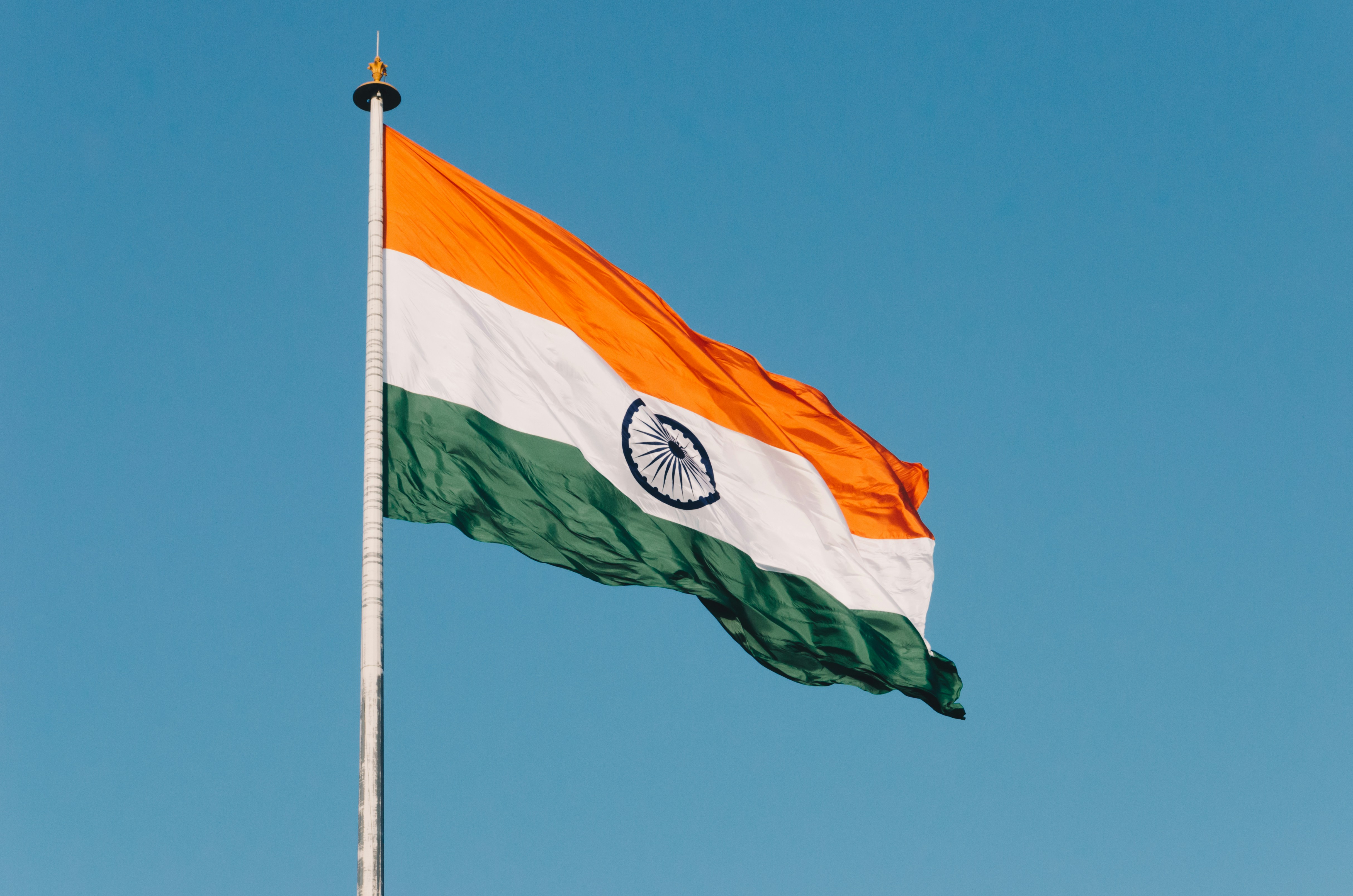 Adviseurs van de Indiase premier hebben opgeroepen tot strikte regulering van AI uit angst voor "massaschizofrenie". Adviseurs van de Indiase premier hebben opgeroepen tot strikte regulering van AI uit angst voor "massaschizofrenie".