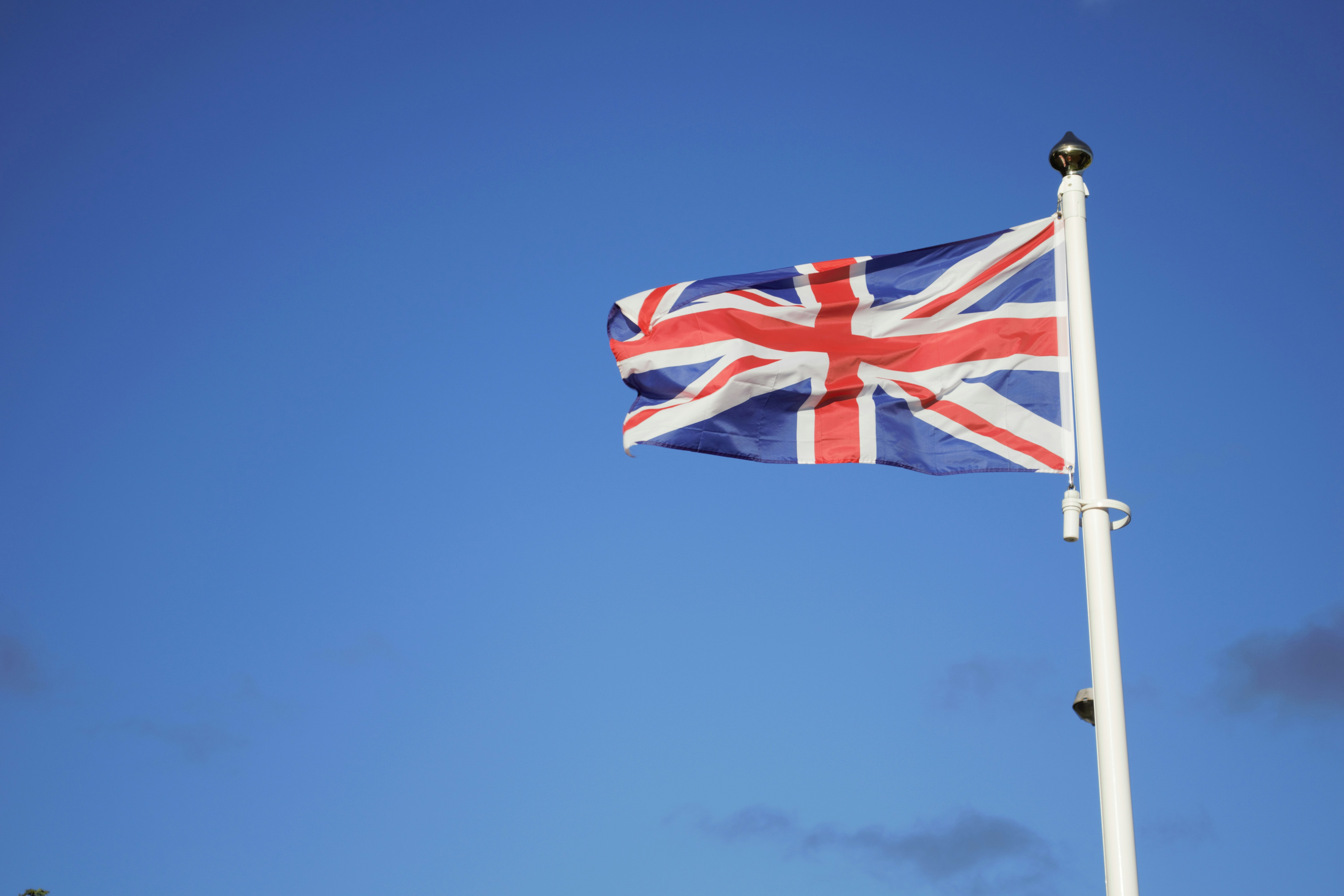 Britse antitrusttoezichthouder gaat AI-deals van Microsoft en Amazon onderzoeken Britse antitrusttoezichthouder gaat AI-deals van Microsoft en Amazon onderzoeken