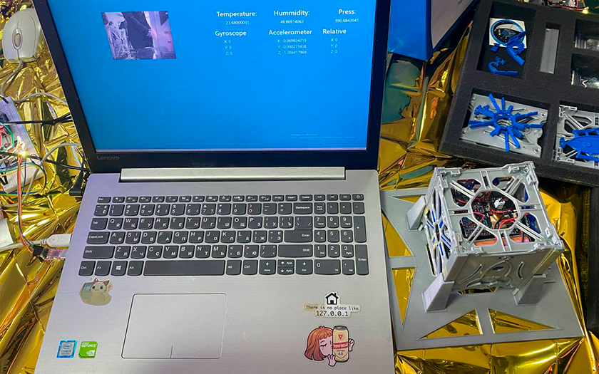 Dierprothesen, Fallout-wapens en militaire projecten: een fotoverslag van het RepRapUA 3D-printingfestival in Kiev-36 Dierprothesen, Fallout-wapens en militaire projecten: een fotoverslag van het RepRapUA 3D-printingfestival in Kiev-36