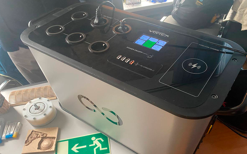 Dierprothesen, Fallout-wapens en militaire projecten: een fotoverslag van het RepRapUA 3D-printingfestival in Kiev-22 Dierprothesen, Fallout-wapens en militaire projecten: een fotoverslag van het RepRapUA 3D-printingfestival in Kiev-22